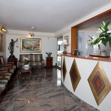 Aparthotel Vila Minka Liubliana Exterior foto
